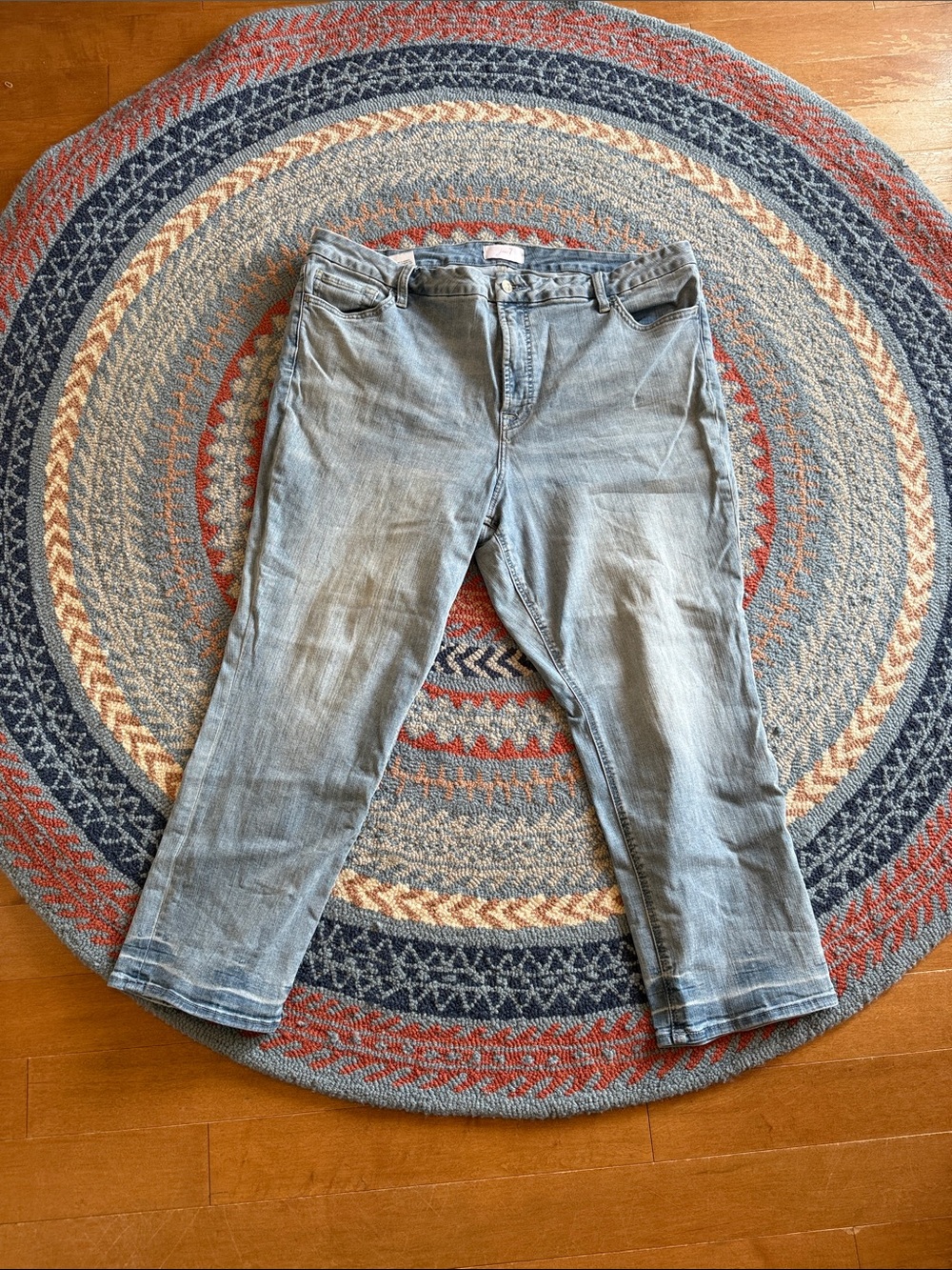 Women’s light wash denim jeans
